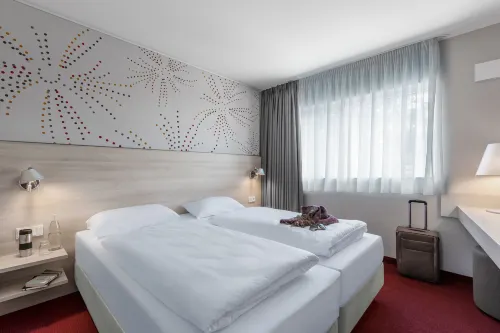 Serways Hotel Steigerwald - Motels