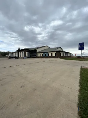 Serena Inn & Suites - Sundance Hotels in Sundance