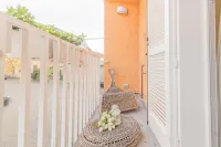 The Sweet Square Flat