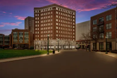 Best Western Syracuse Downtown Hotel and Suites Hotels near Martin J. Whitman School of Management at Syracuse University