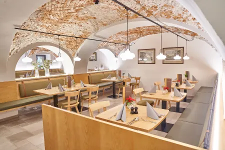 Hotel Maxlhaid Отели в г. Вельс