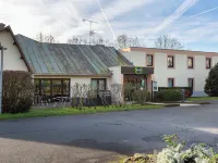 布盧瓦北梅拉德谷地B&B住宿加早餐酒店 布盧瓦酒店