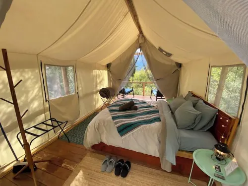 Alpenglow Luxury Camping - Mountain view