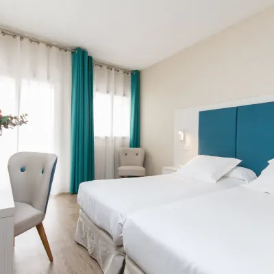 ホテル カスティリャ アリカンテ コスタ・ブランカ周辺のホテル