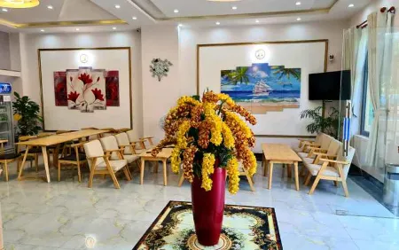 Hoang Gia Hotel Con Đao