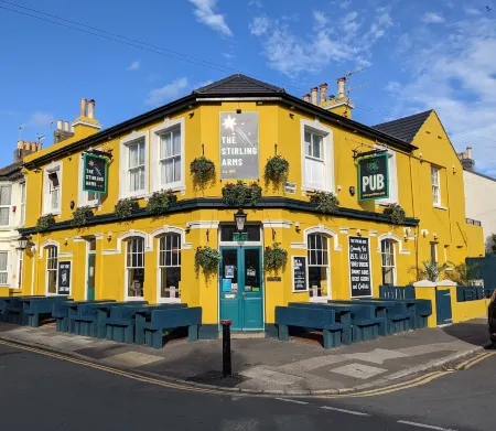 The Stirling Arms Pub & Rooms Отели рядом с достопримечательностью «Hove Museum and Art Gallery»