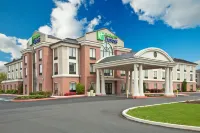 Holiday Inn Express & Suites Quakertown - Allentown Area فنادق في میلفورڈ ٹاؤن شپ