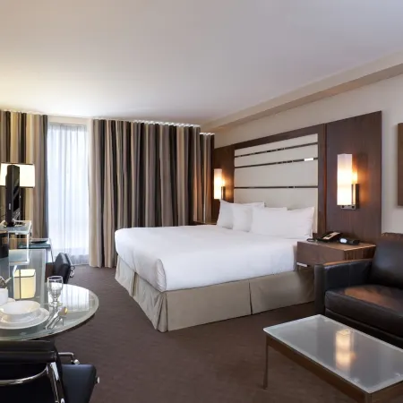 Hôtel Le Cantlie Suites Отели рядом с достопримечательностью «Университет Макгилл»