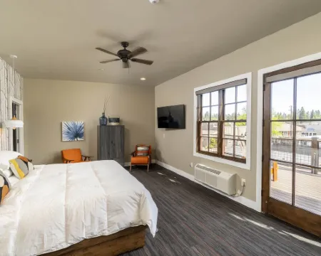 Ski Inn Taphouse Hotel Hotels in Sisters