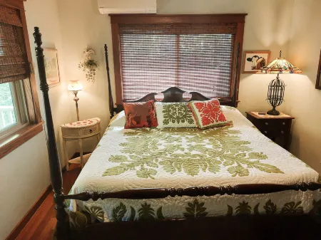 Kona Palace in Captain Cook Отели в г. Килейккуа