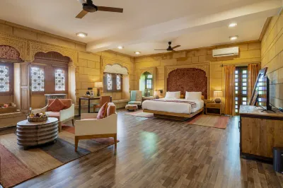 Hotel Grand Khalifa Hoteles cerca de Gadisar Lake