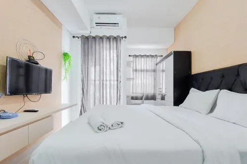 Minimalist and Homey Studio Serpong Garden Apartment