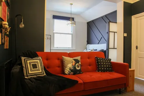 Studio-Sleeps 4-10 Min H Potter-17 Min London - Kitchens