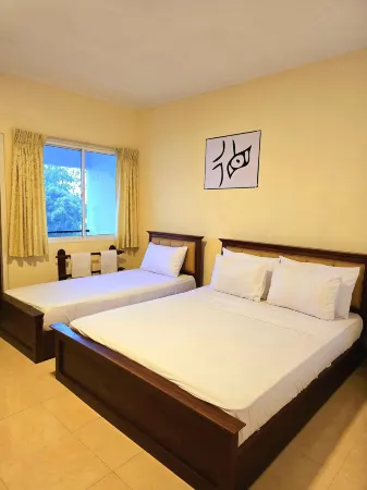 Blackwood Hotel and view bungalow Отели в г. Бадулла