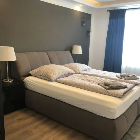 Green Park Apartment