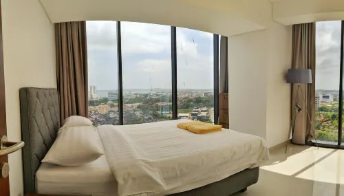 Lovina at Pollux Meisterstadt