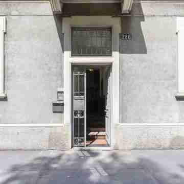 Alessia's Flat - Certosa Hotel Exterior