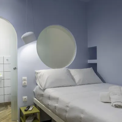 Cabins Sleeping Mets Отели рядом с достопримечательностью «Стадион Панатенаик»