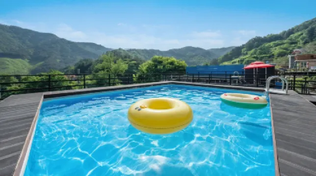 Gapyeong Poin Poolvilla Pension Hotels near Buk-myeon