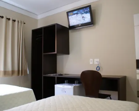 Cristal Palace Inn Hotels in Lins