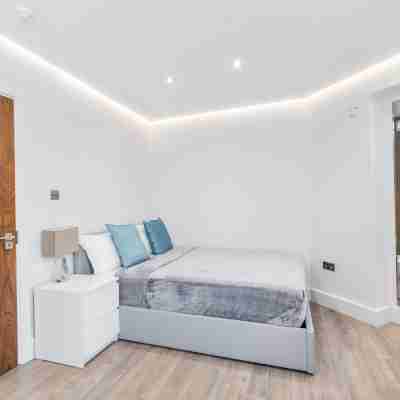 Goldbeaters House Rooms