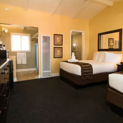 Monterey Peninsula Inn Hotels near Monarch Grove Sanctuary