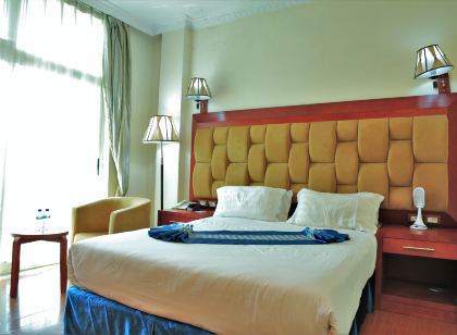 Blue Birds International Hotel