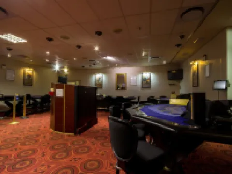 Desert Palace Hotel โรงแรมในอูปิงตัน