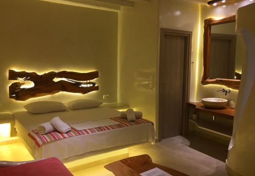 이터널 스위트 & 스튜디오