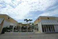 Pavilion Hotel