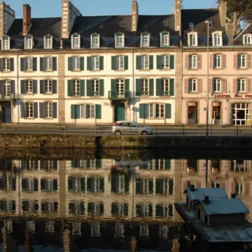 Hôtel du Port Отели в г. Морле
