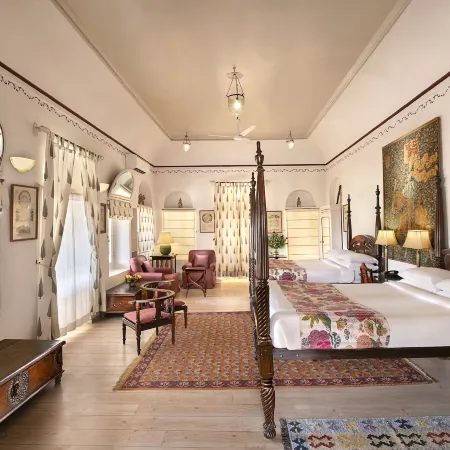 Neemrana Fort-Palace