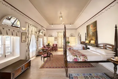 Neemrana Fort-Palace
