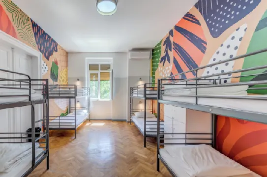 Hostel Colors of Adriatic - Youth Only