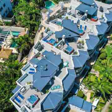 Ocean Vista on Alex Hotel Exterior