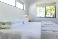 Nrma Bowen Beachfront Holiday Park - balcony