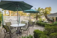 Coast Village Inn Hotels in Summerland