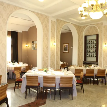 Iaki Conference & Spa Hotel