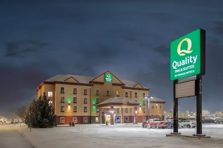 Quality Inn & Suites Отели рядом с достопримечательностью «Летбриджський університет»