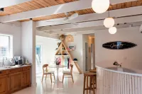 Seaspray Surf Lodge