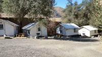 Indian Flat RV Park - Tent Cabins & Cottages Hotels in El Portal