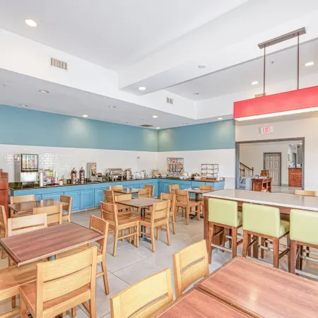 Country Inn & Suites by Radisson, Tallahassee-University Area, FL