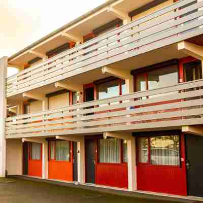 Initial by Balladins la Roche-Sur-Yon Hotel Exterior