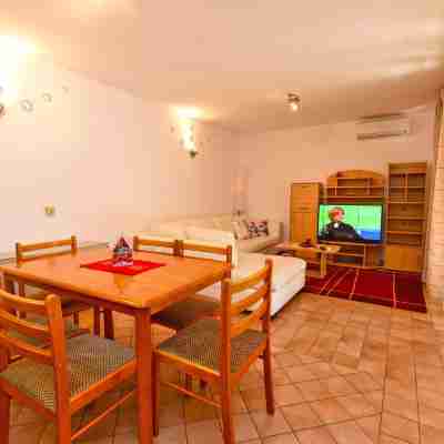 Apartment 1562 Rooms