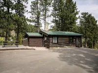 Holy Smoke Resort Hotels in Mount Rushmore UT