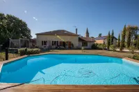 La Métairie du Clos Saint Louis فنادق في Eauze