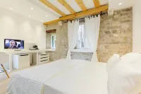 Grgur Ninski Rooms Отели в г. 