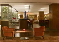 Hilton Garden Inn New Delhi/Saket - bar