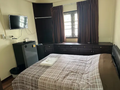 Orchid House - hostel