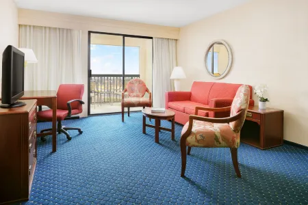 Courtyard Flint Grand Blanc Отели рядом с достопримечательностью «Phi Delta Theta Fraternity»